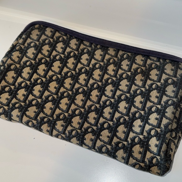 Dior pouch - Picture 5 of 6